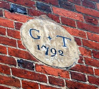 Plaque on 4 High Road March 2010